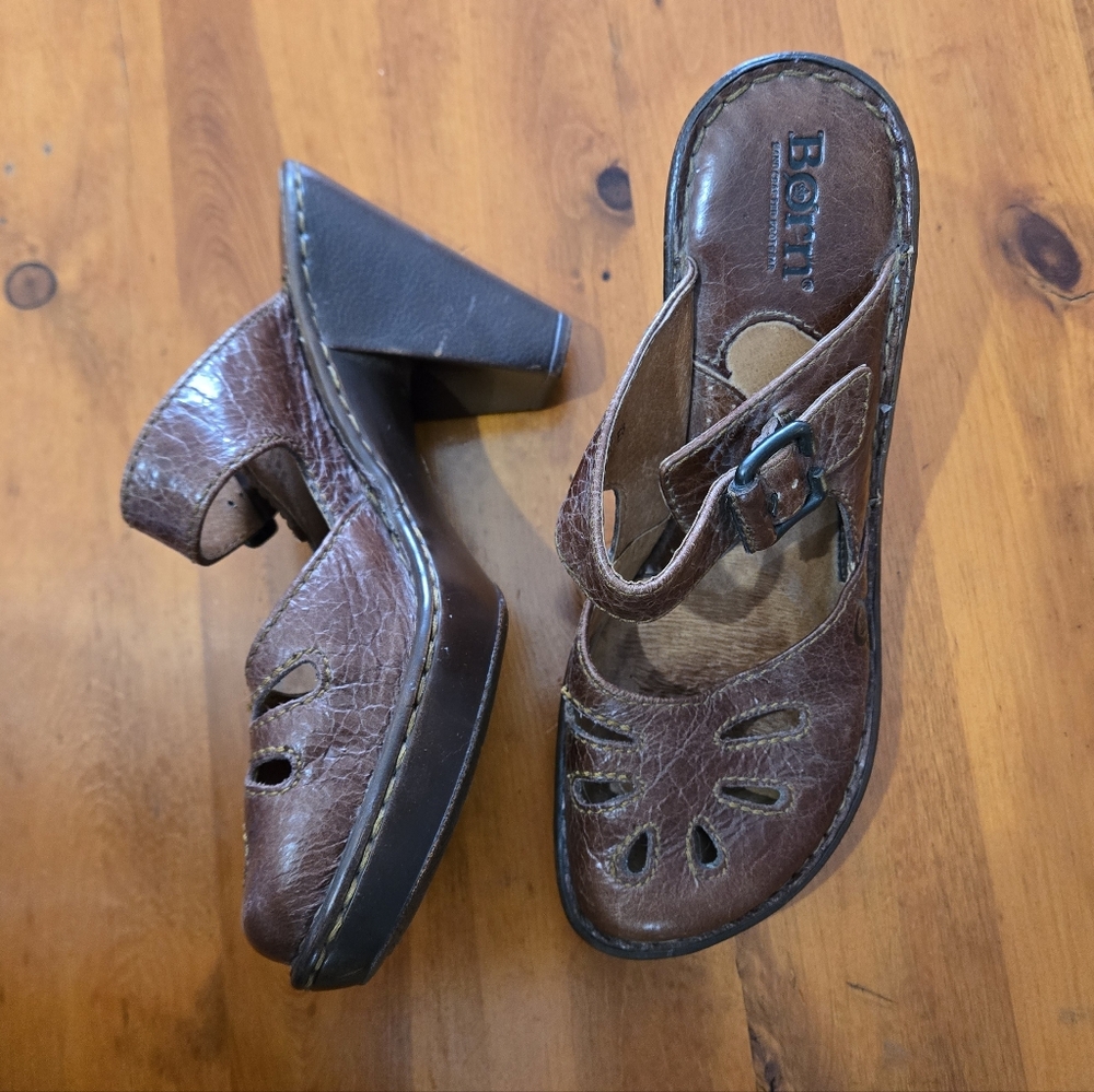 Born Cut-Out Leather Brown Mary Jane Slip On 4 Inch Heels Size 7 / 38 Y2k 2000s